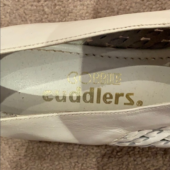 White Vintage Leather Flats - Picture 2 of 4